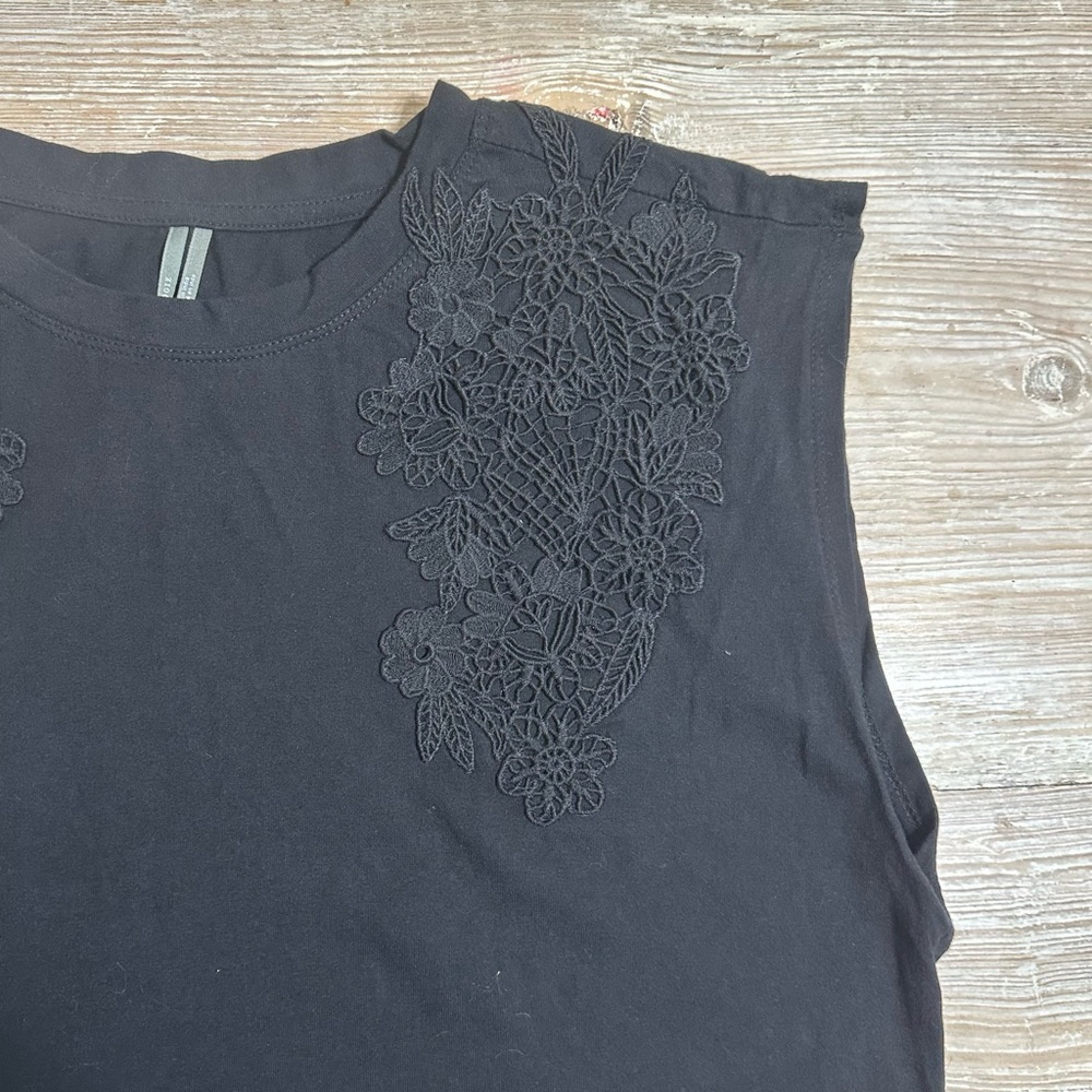 Anthropologie Black Crop Top with Floral Lace Applique Sz S